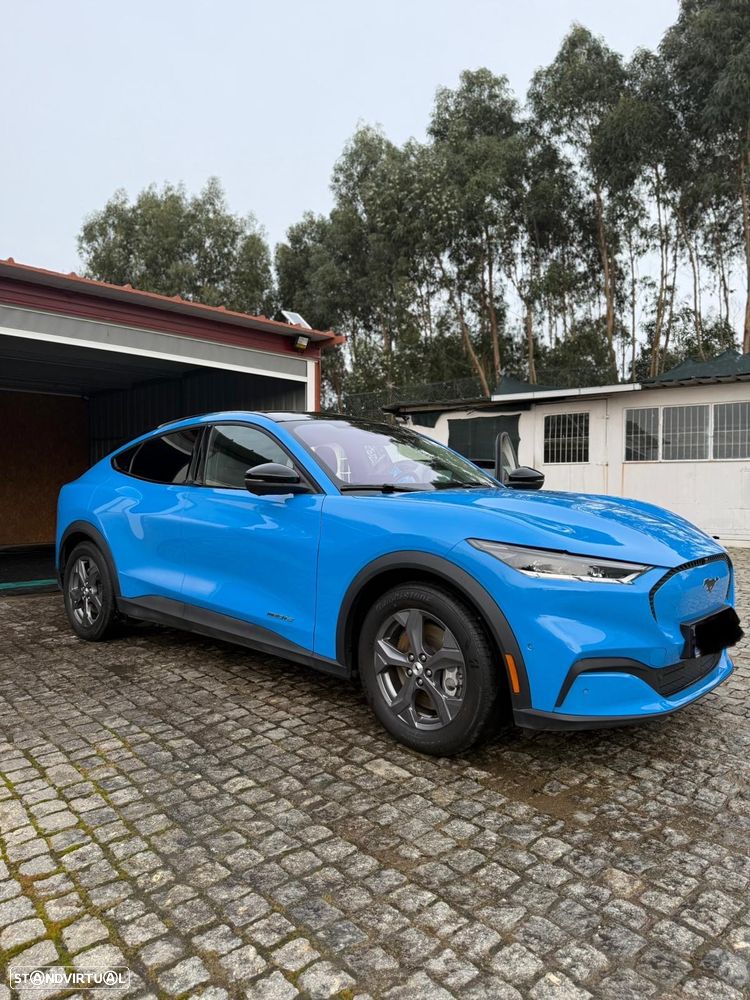 Ford Mustang Mach-E - 1