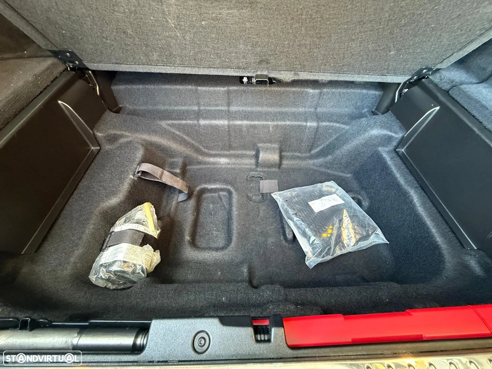 Mercedes-Benz E 200 d Exclusive Line - 40