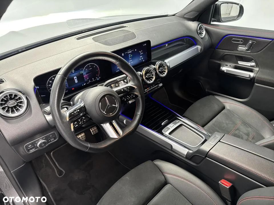 Mercedes-Benz GLB 200 d 4-Matic AMG Line 8G-DCT - 12