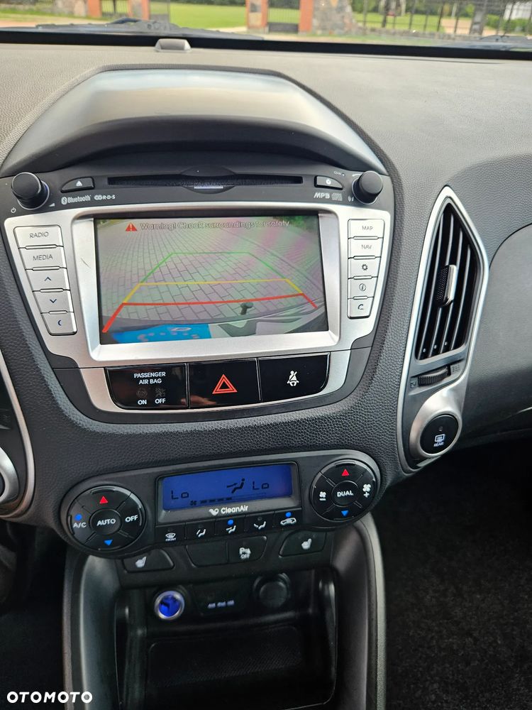 Hyundai ix35 2.0 CRDi 4WD Automatik Fifa World Cup Gold Edition - 11