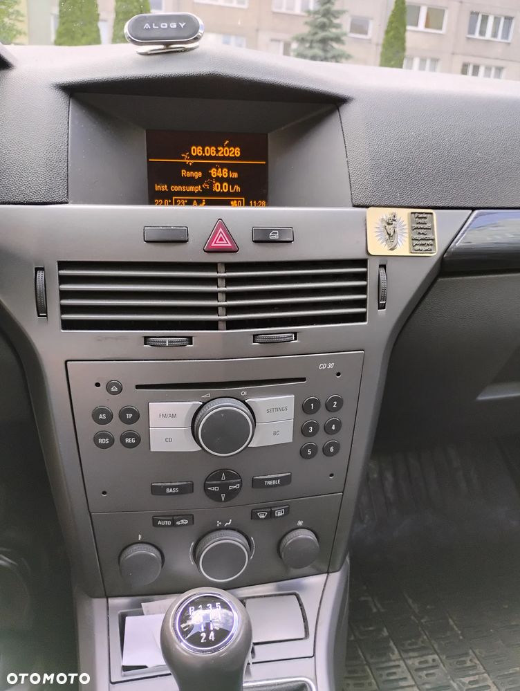 Opel Astra 1.6 Sport - 8