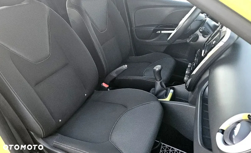 Renault Clio 1.2 16V 75 Expression - 17