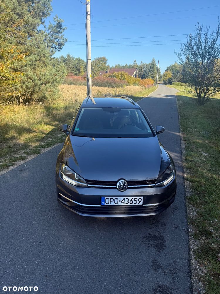Volkswagen Golf - 2