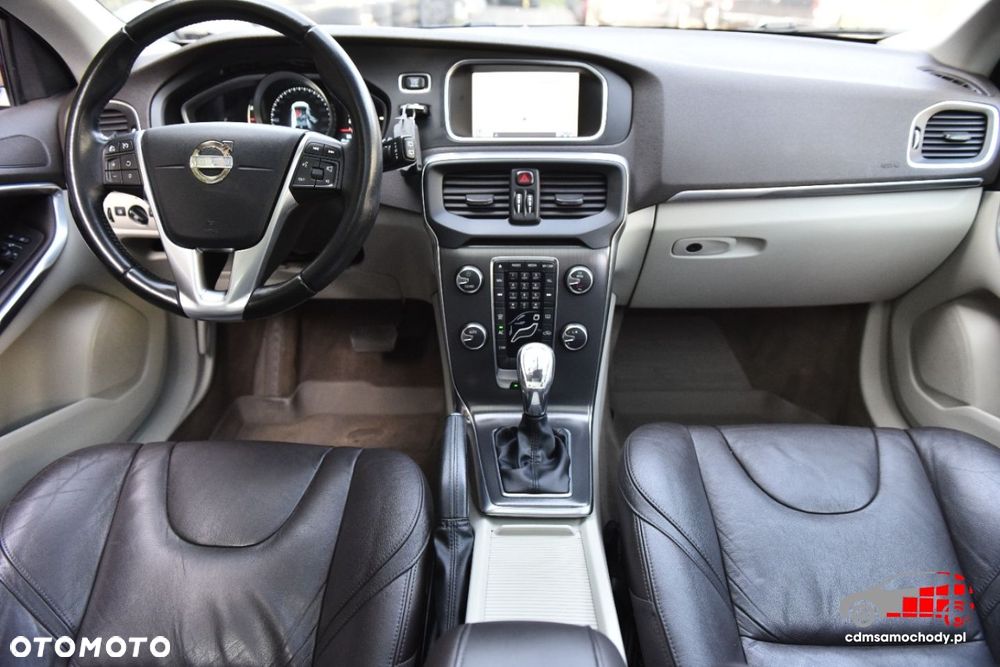 Volvo V40 - 22