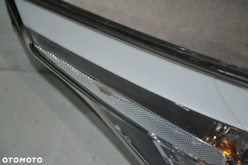 KIA CEED II 2012-2015 LAMPA PRZÓD PRZEDNIA PRAWA - 5