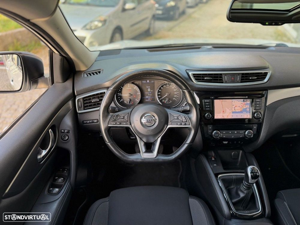 Nissan Qashqai 1.5 dCi N-Connecta J18 - 19