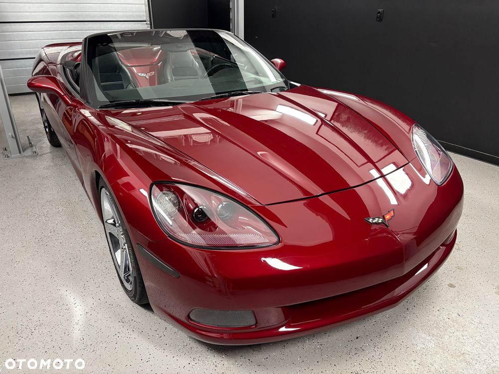 Chevrolet Corvette - 4