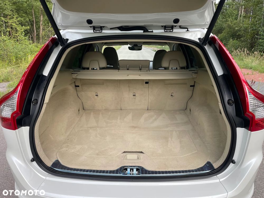 Volvo XC 70 T6 AWD Momentum - 15