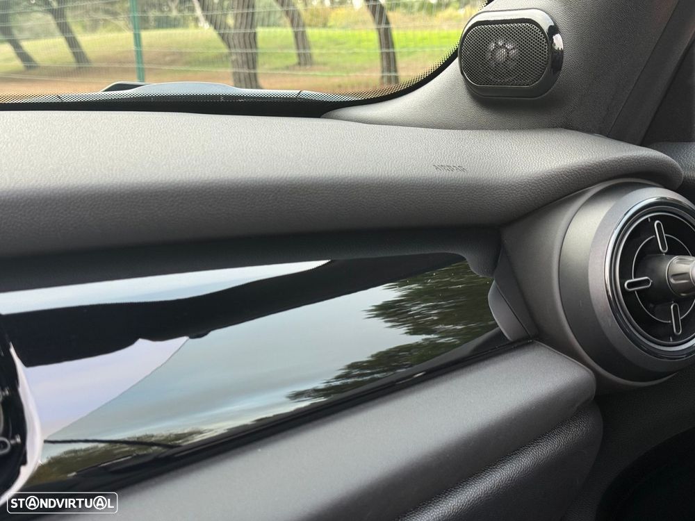 MINI Cabrio John Cooper Works Plus Auto Desportiva - 45