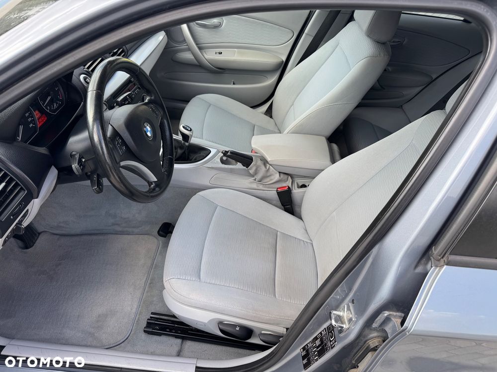 BMW Seria 1 116i - 9