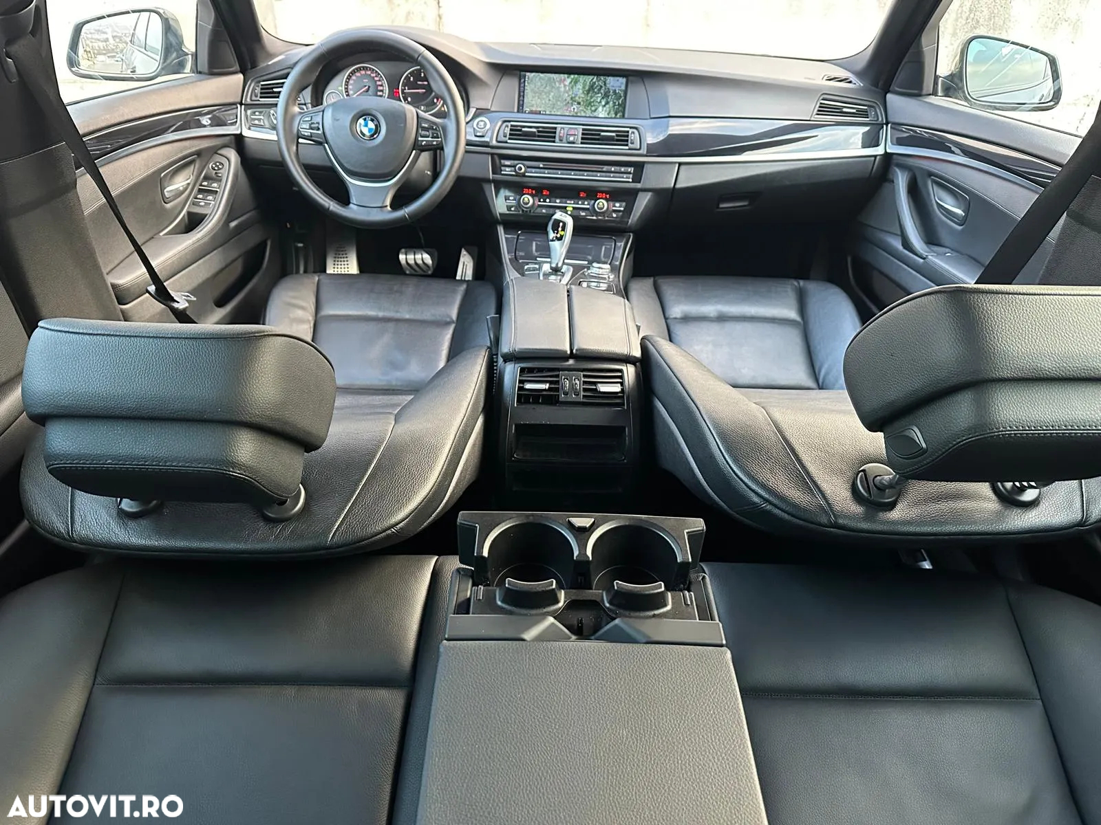 BMW Seria 5 520d Touring Aut. Luxury Line - 11