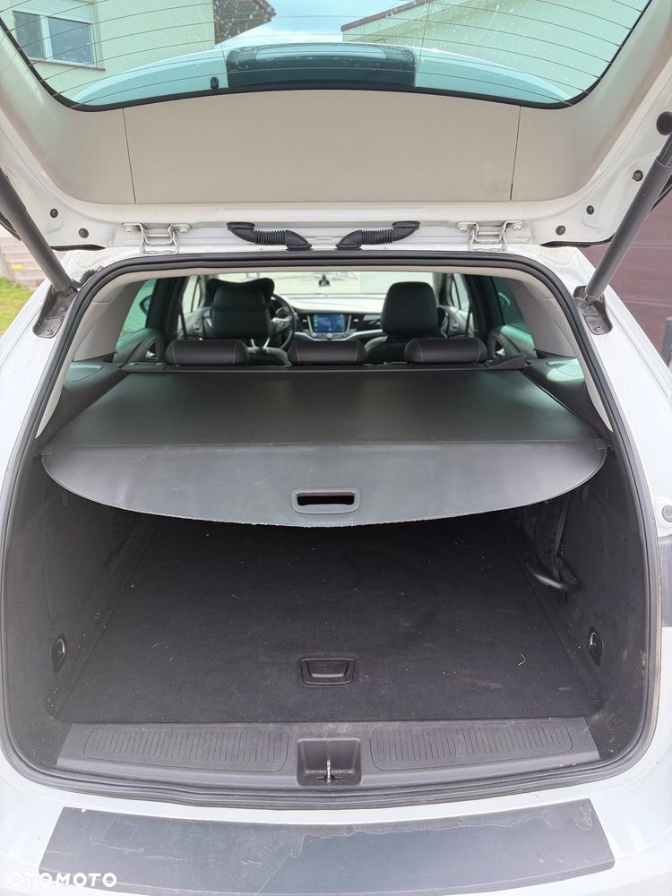 Opel Astra 1.6 BiTurbo D Start/Stop Ultimate - 11