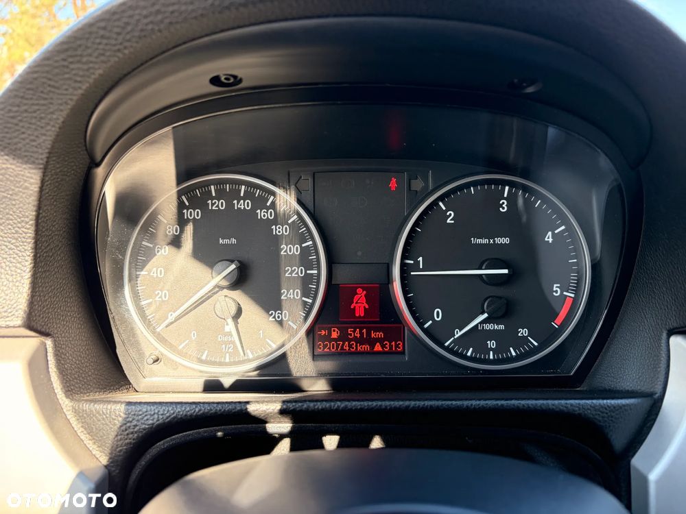 BMW Seria 3 - 11