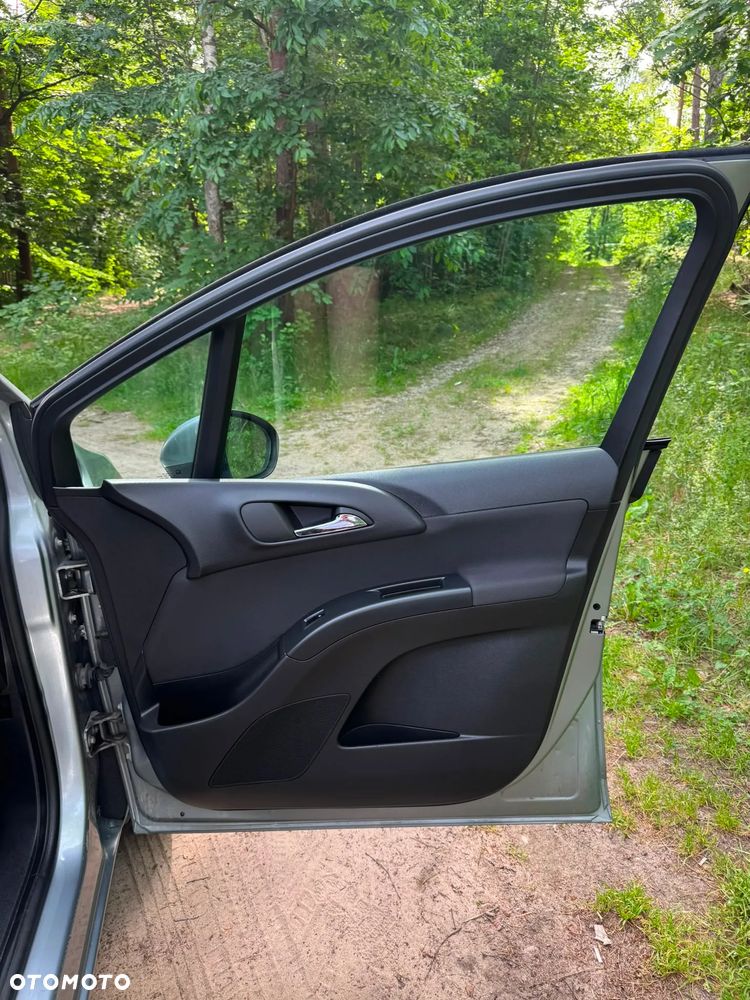 Opel Meriva - 23