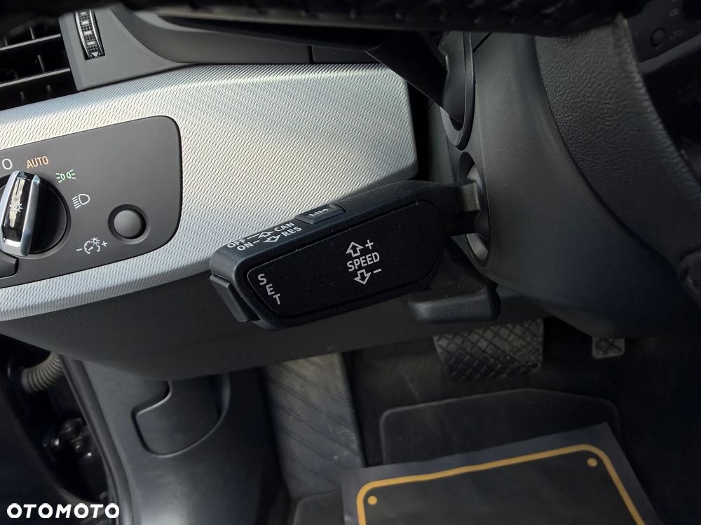 Audi A4 Avant 2.0 TFSI ultra Sport S tronic - 28