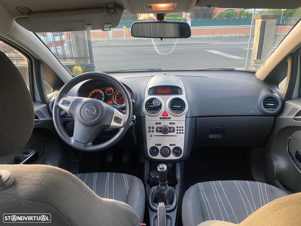 Opel Corsa 1.2 Enjoy - 2