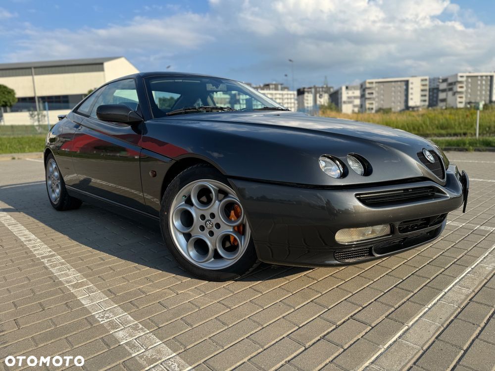 Alfa Romeo GTV 3.0 V6 - 1
