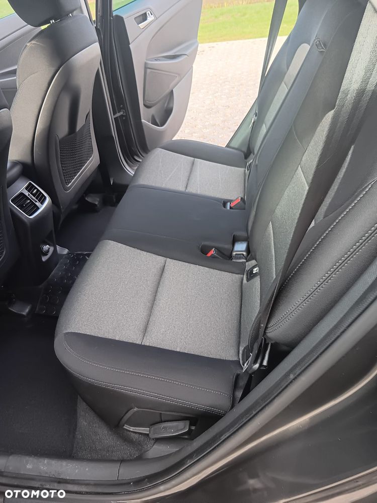 Hyundai Tucson blue 1.6 CRDi 2WD DCT Select - 8