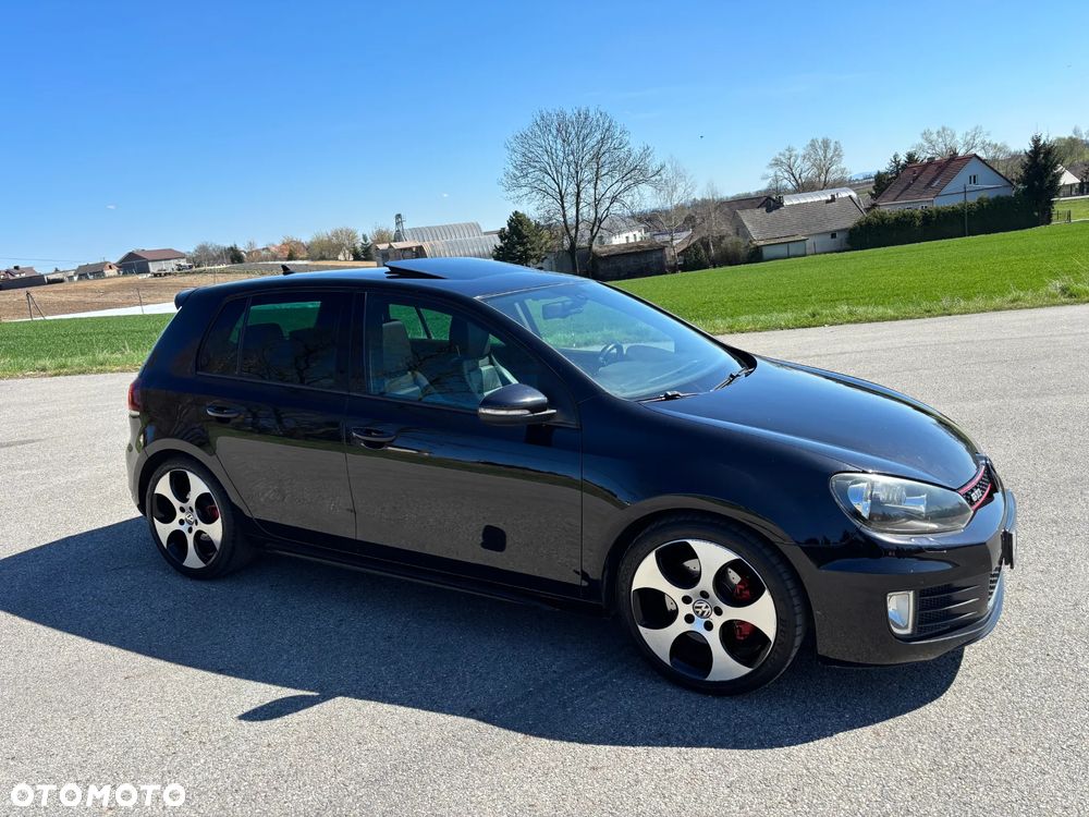 Volkswagen Golf - 4