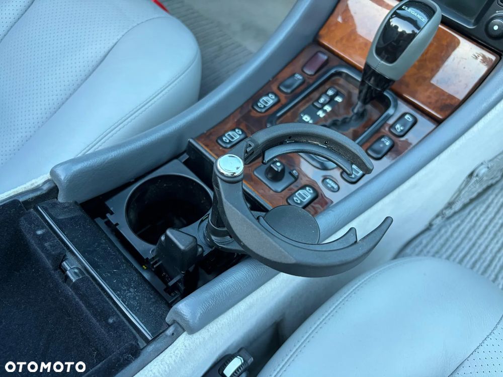 Mercedes-Benz CLK - 25