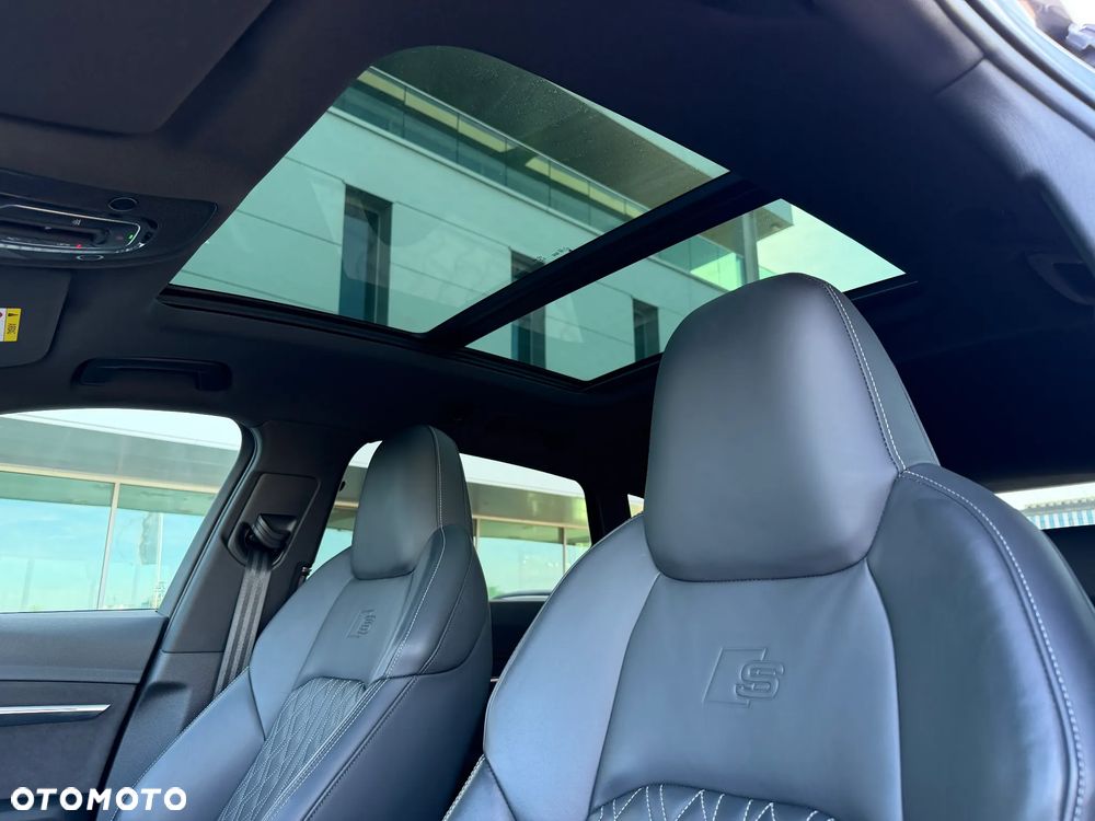 Audi e-tron 55 Quattro S Line - 16