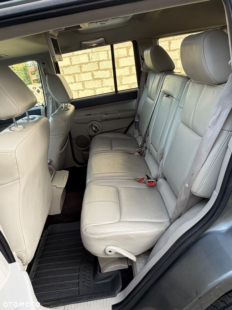 Jeep Commander - 22