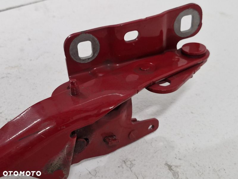 MERCEDES BENZ W176 A KLASA ZAWIAS MASKI LEWY - 4