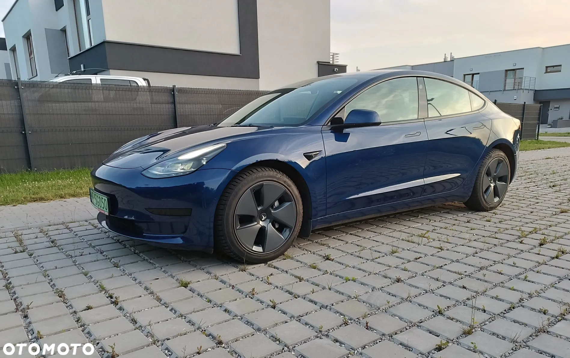 Tesla Model 3 - 2