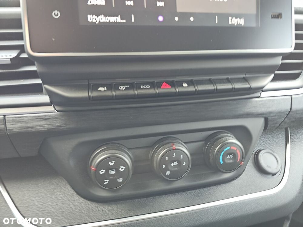 Renault Trafic - 26