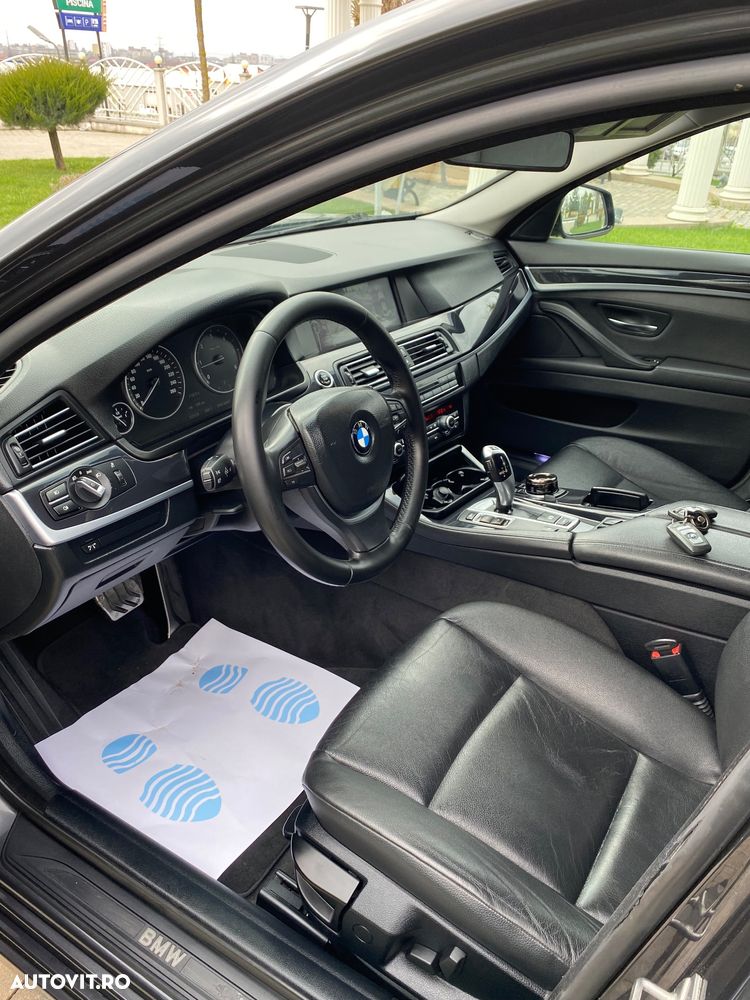 BMW Seria 5 520d Aut. Luxury Line - 8