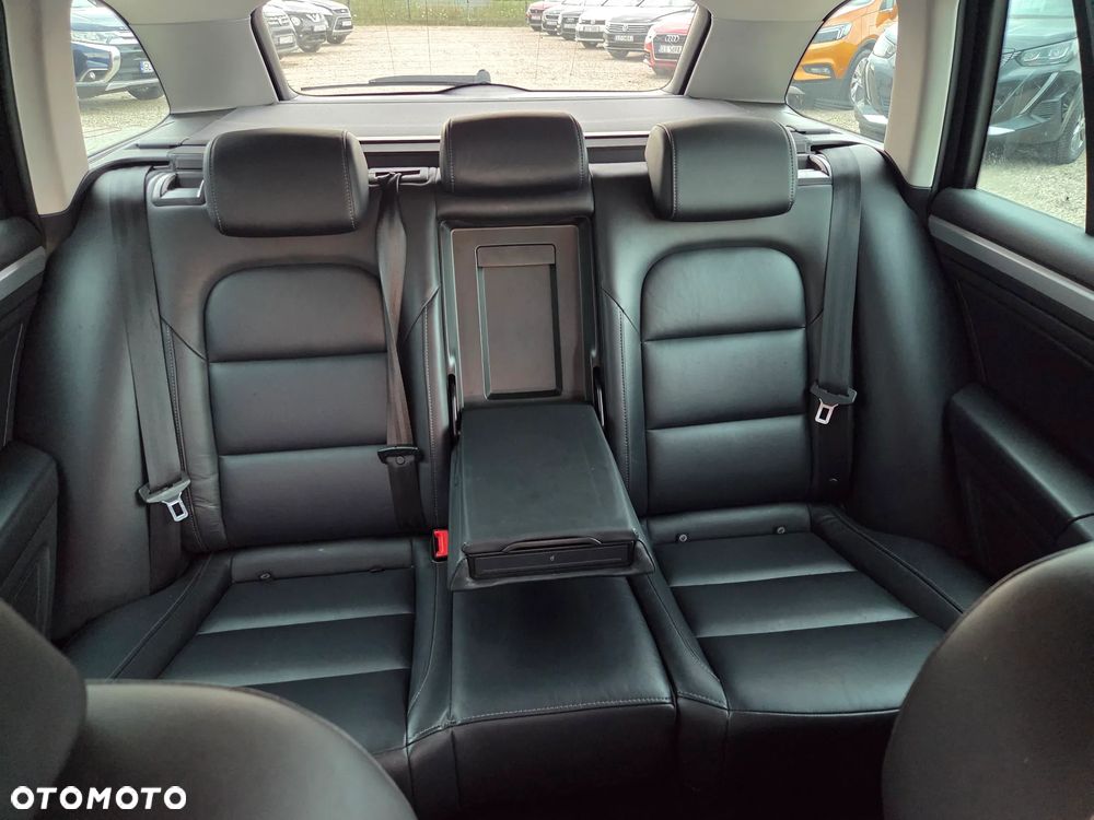 Skoda Superb 2.0 TDI DSG Exclusive - 23