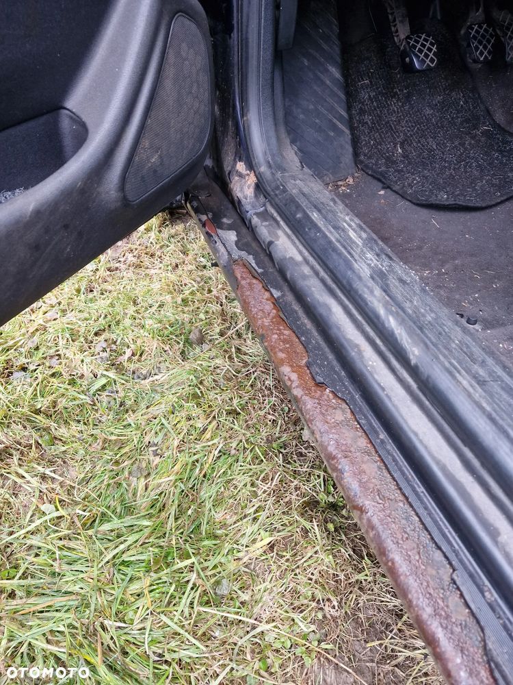 Audi A3 3-drzwiowe 1.9 TDI Attraction - 9