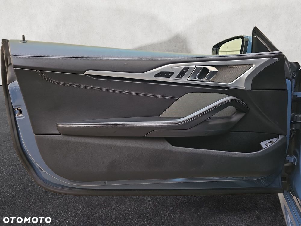 BMW Seria 8 - 20