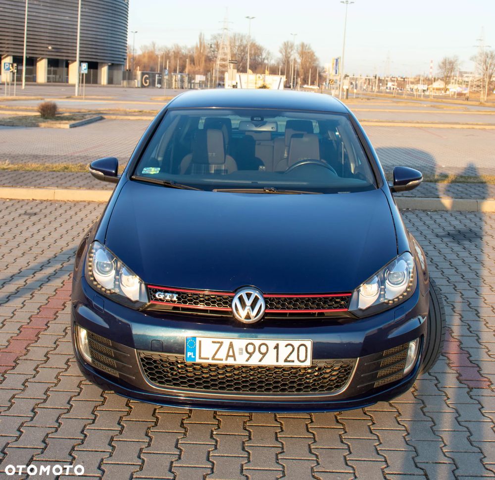 Volkswagen Golf 2.0 GTI - 8