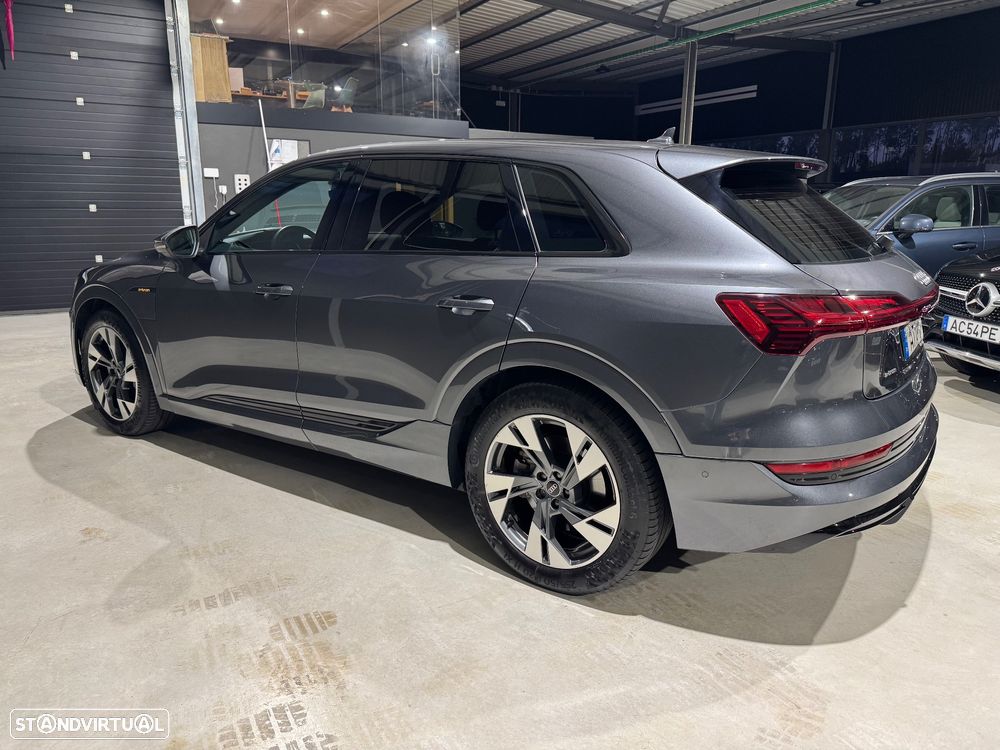 Audi e-tron 55 quattro S line - 8