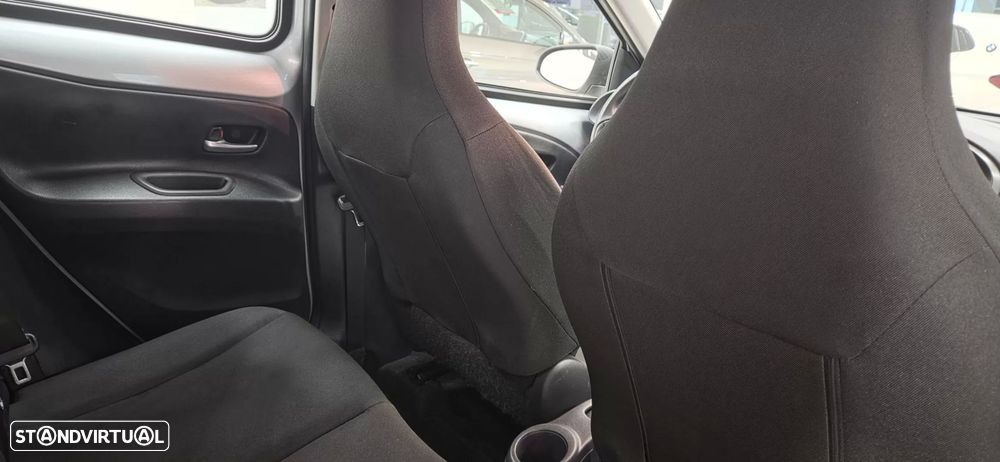 Toyota Aygo X 1.0 Play - 36