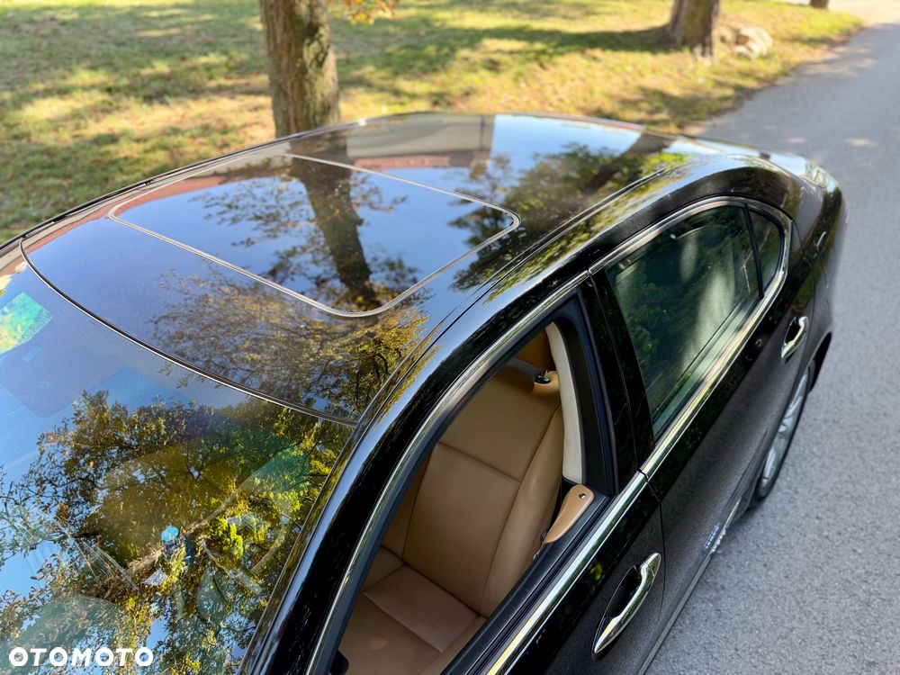 Lexus LS - 11