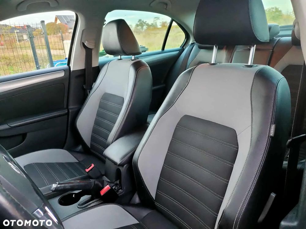 Volkswagen Jetta 1.4 TSI Highline - 6