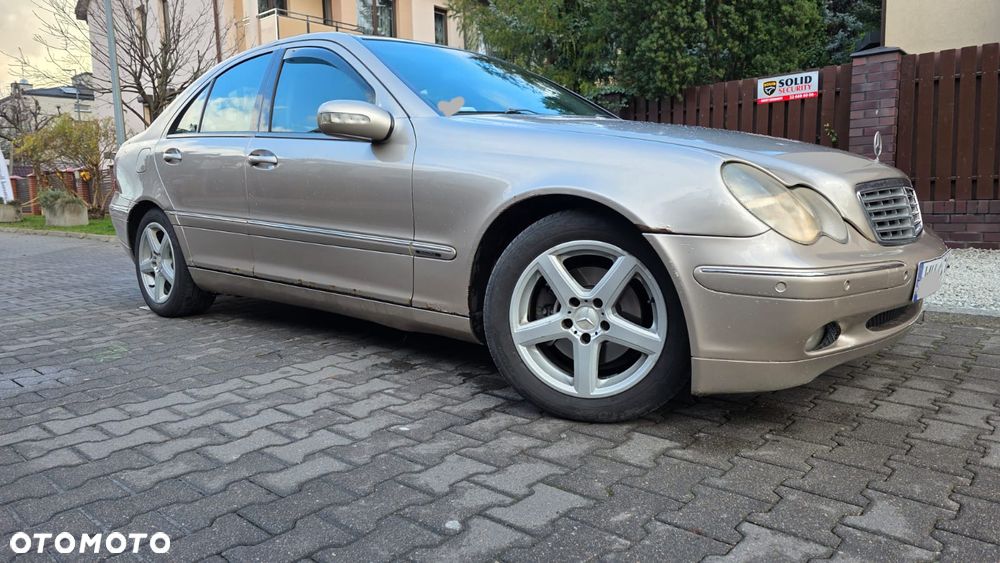 Mercedes-Benz Klasa C - 12