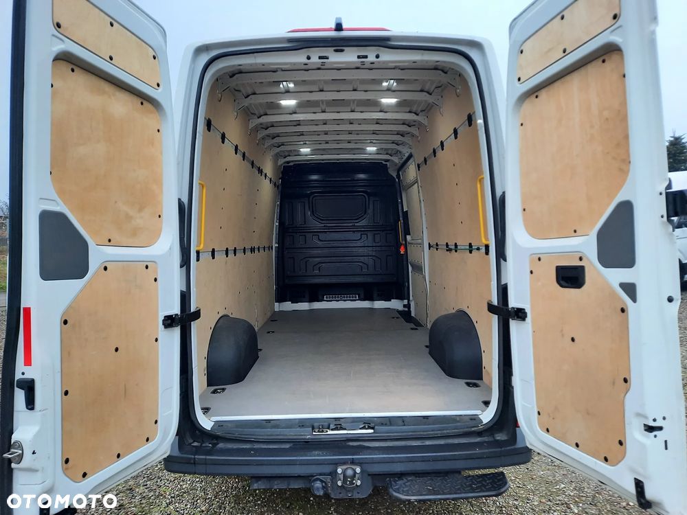 Volkswagen Crafter - 16