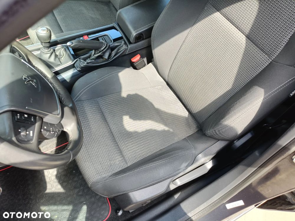 Peugeot 508 HDi FAP 140 Allure - 11