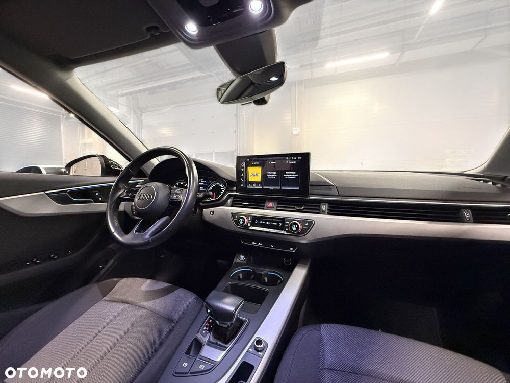 Audi A4 Limousine - 27