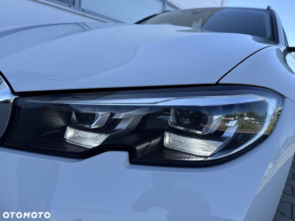 BMW Seria 3 - 22