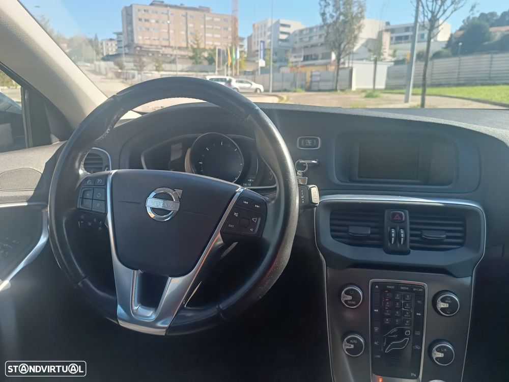 Volvo V40 1.6 D2 Momentum - 17