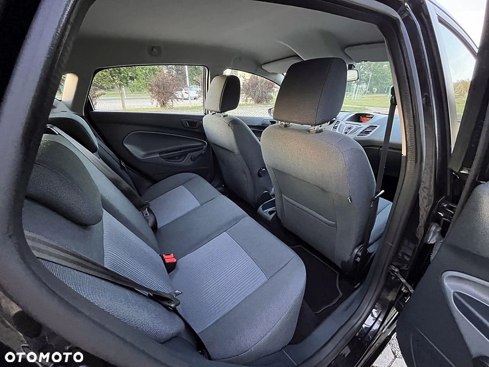 Ford Fiesta 1.25 Ambiente EU5 - 8