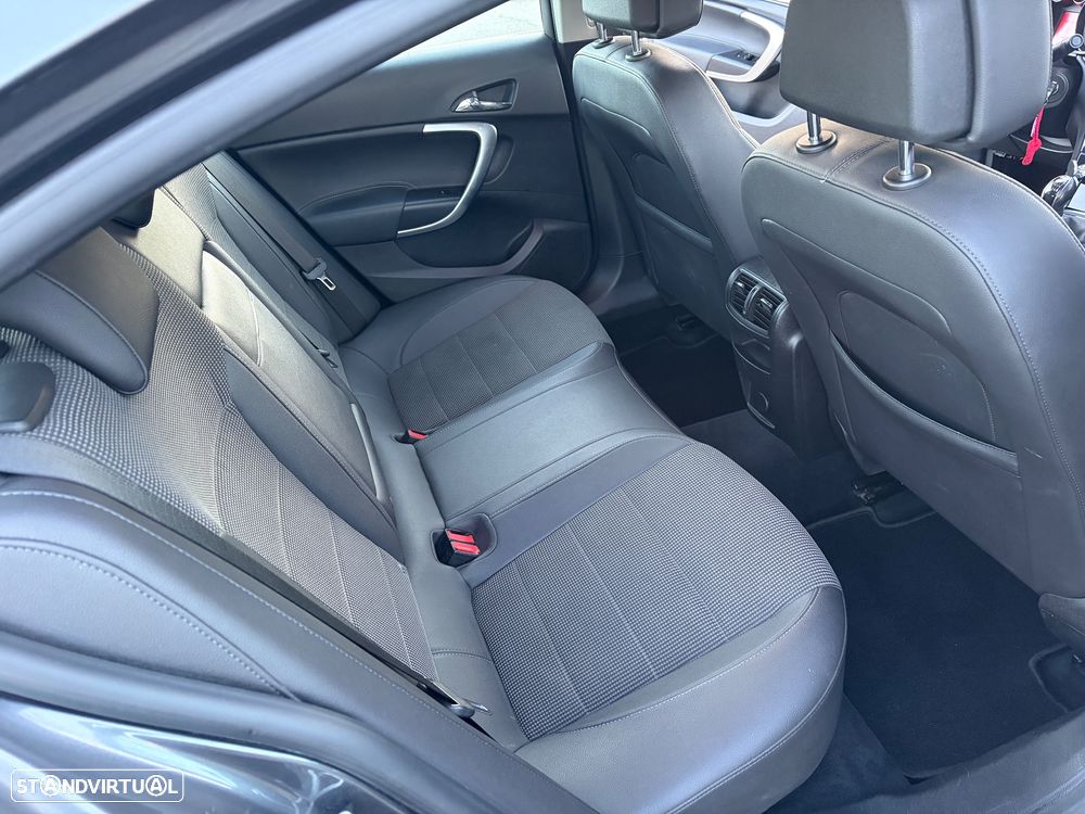 Opel Insignia 2.0 CDTI Cosmo ecoFLEX - 18