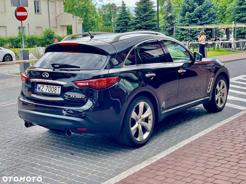 Infiniti FX FX30d S Premium - 2
