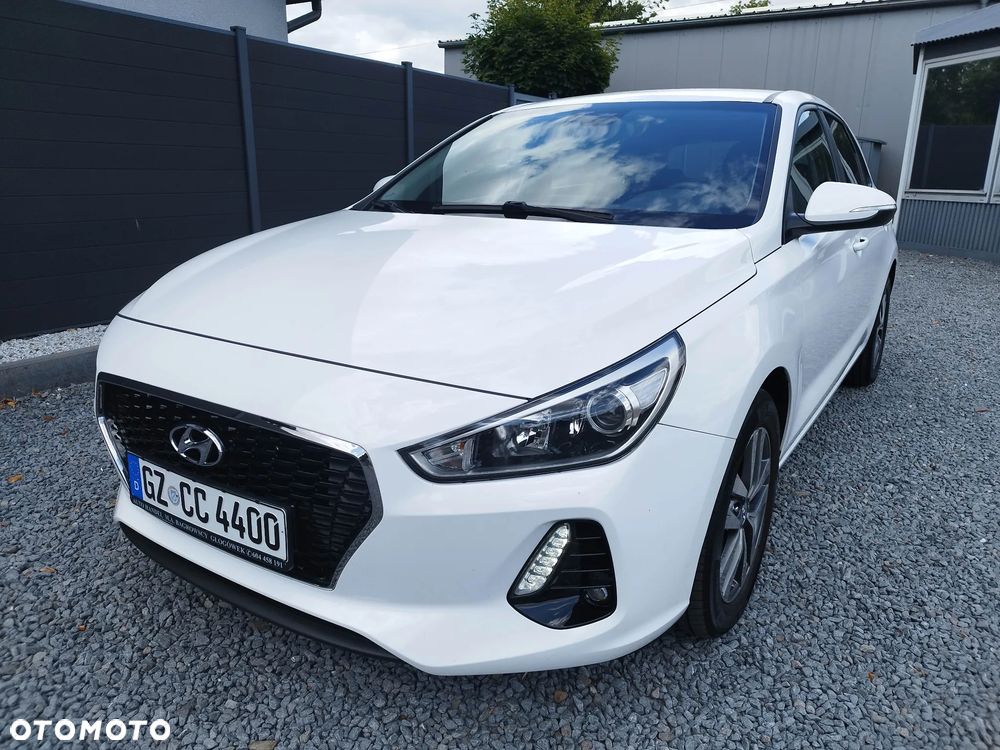 Hyundai i30 1.4 Trend - 11