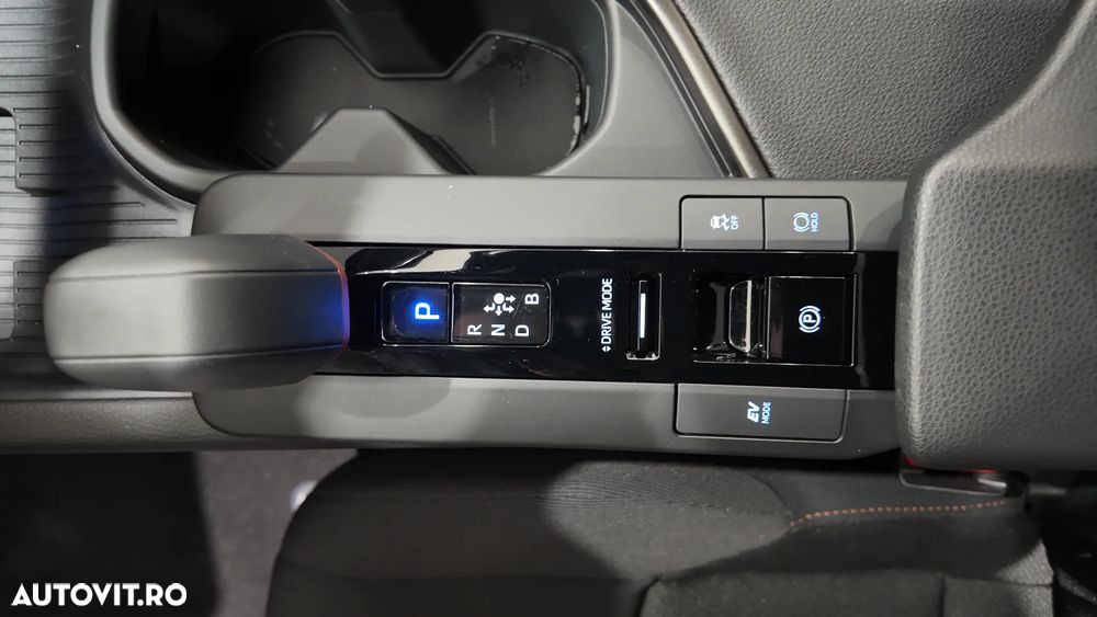 Toyota C-HR 1.8 Hybrid Team Deutschland - 20