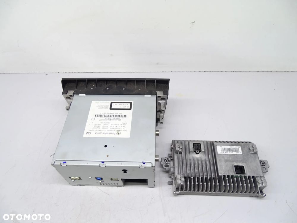 E KLASA W212 Radio monitor 2129004910 - 4
